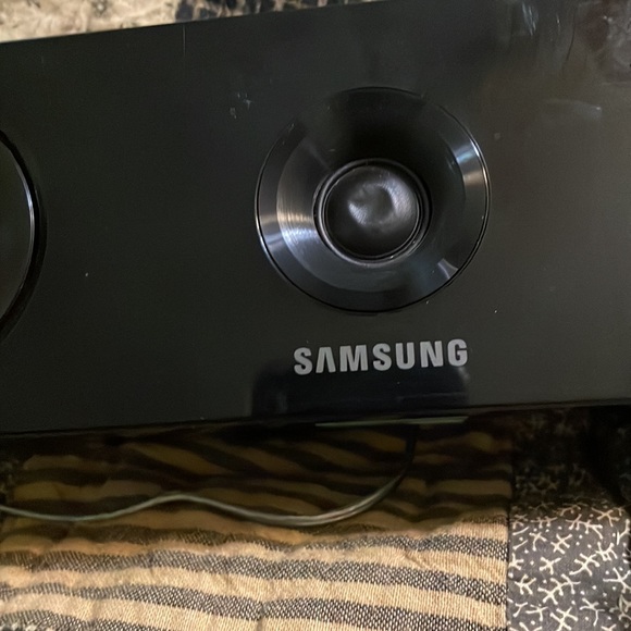 Samsung PS-CC6600 Center Speaker System - Picture 3 of 14